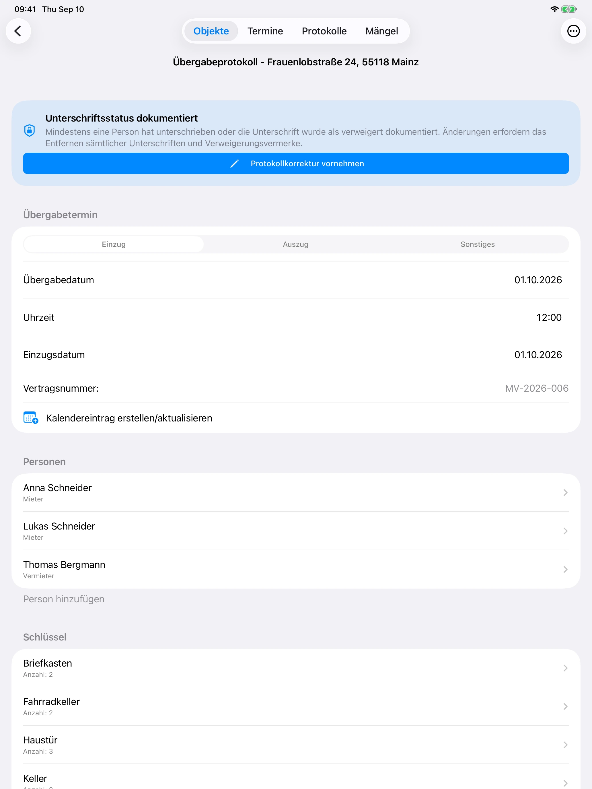 Einzugsprotokoll für Frauenlobstraße 24 mit Datum, beteiligten Personen und Schlüsseln auf dem iPad im Hochformat.