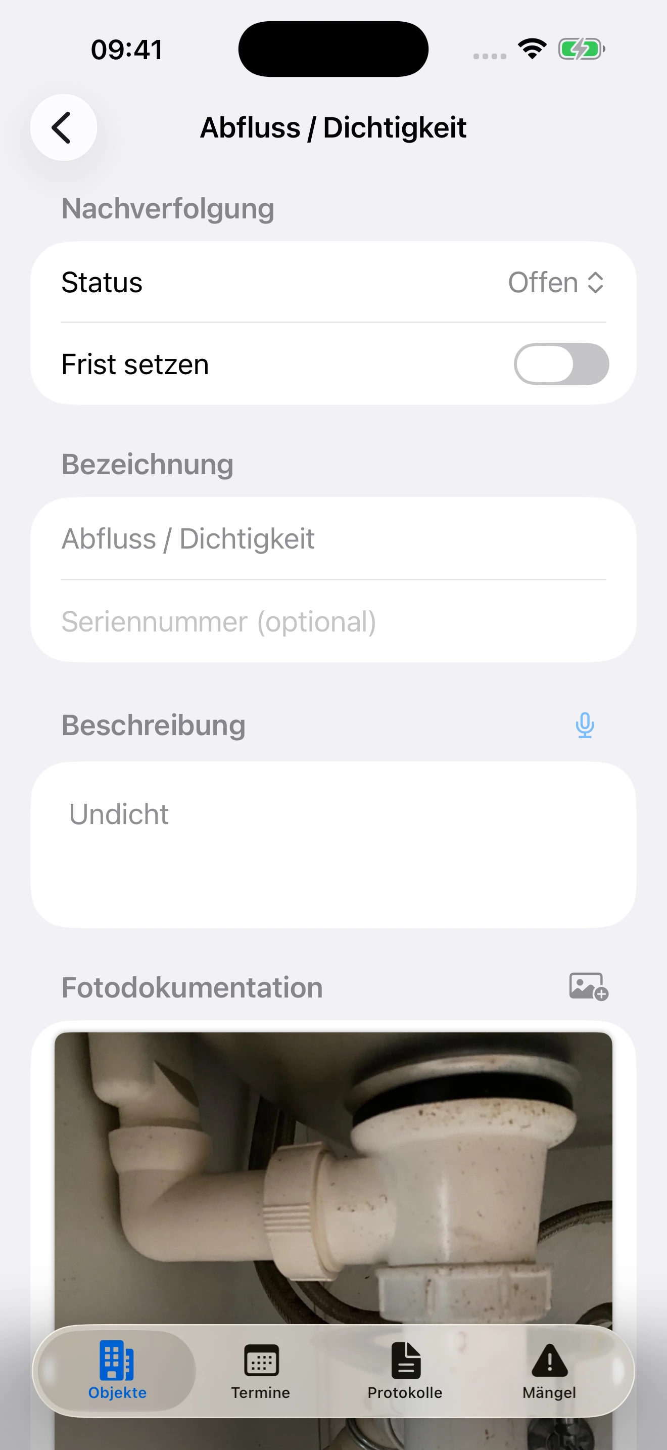 Dokumentierter Mangel am Küchenabfluss der Frauenlobstraße 24 mit zugeordnetem Foto.